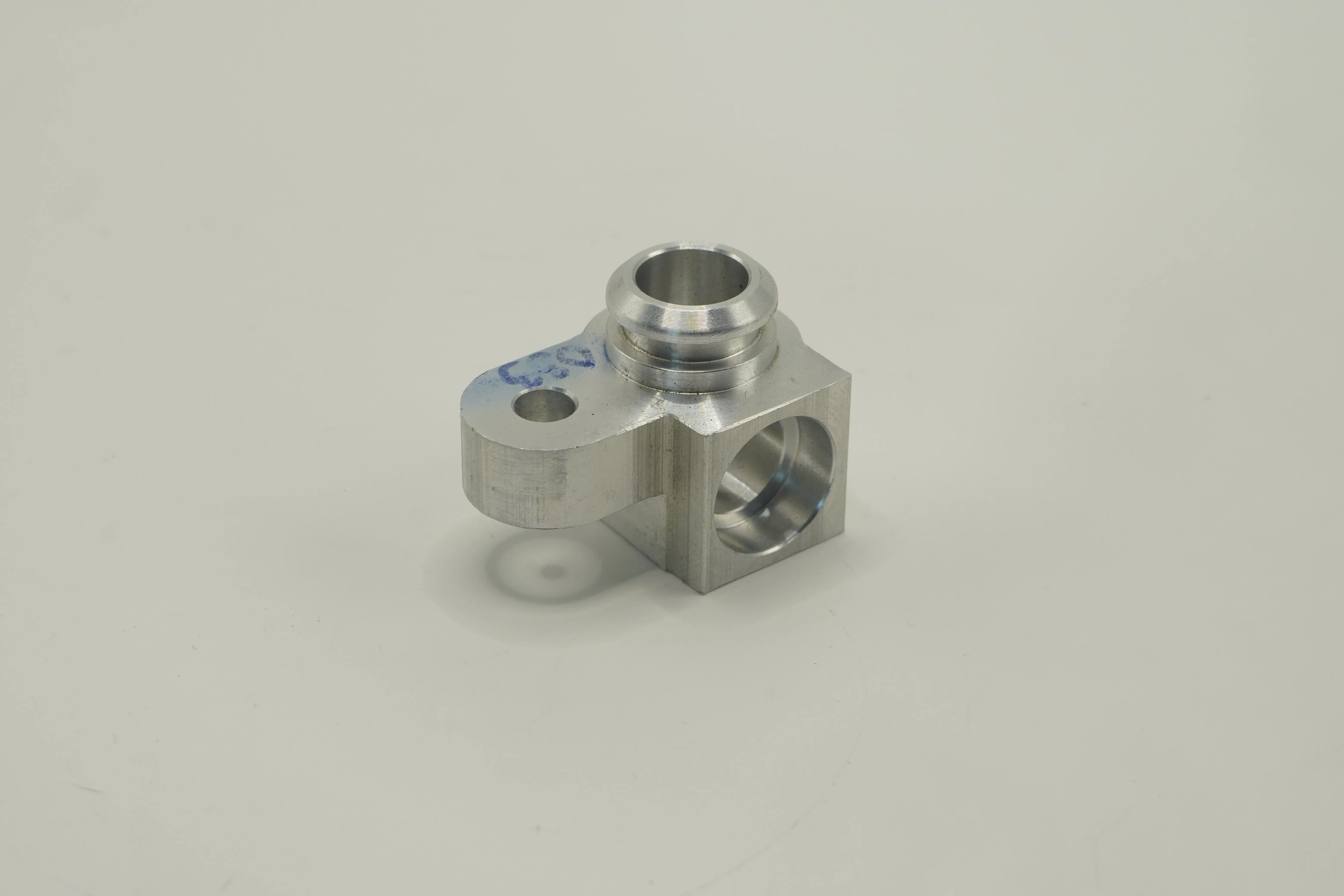 Flange 21